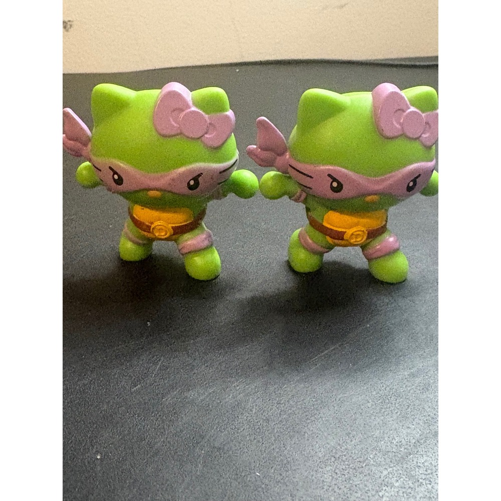 Sanrio Hello Kitty x TMNT Donatello Mini Figure Set 2025 Viacom Green Purple 2pc